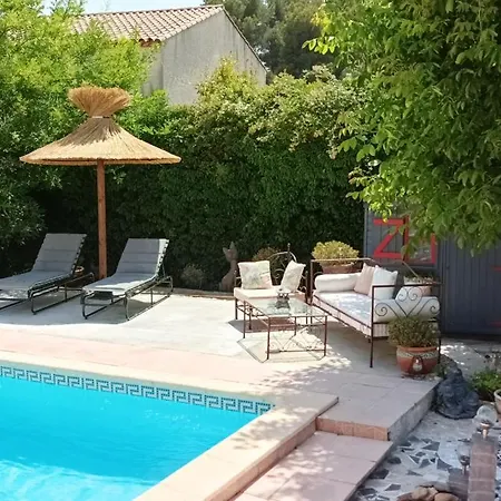La Pagode Bed & Breakfast *