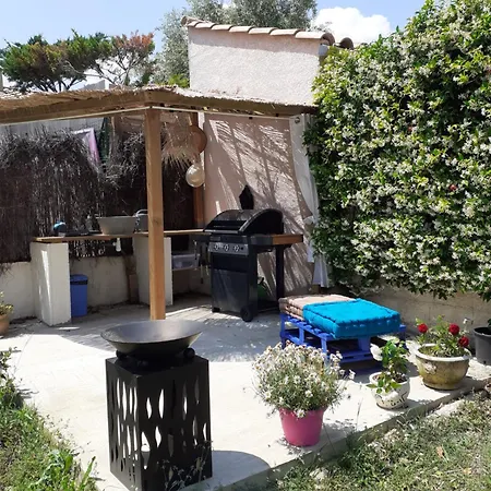 La Pagode Bed & Breakfast Saint-Aunes